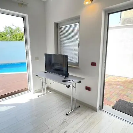 Medulin Labirint King Apartment Exterior photo