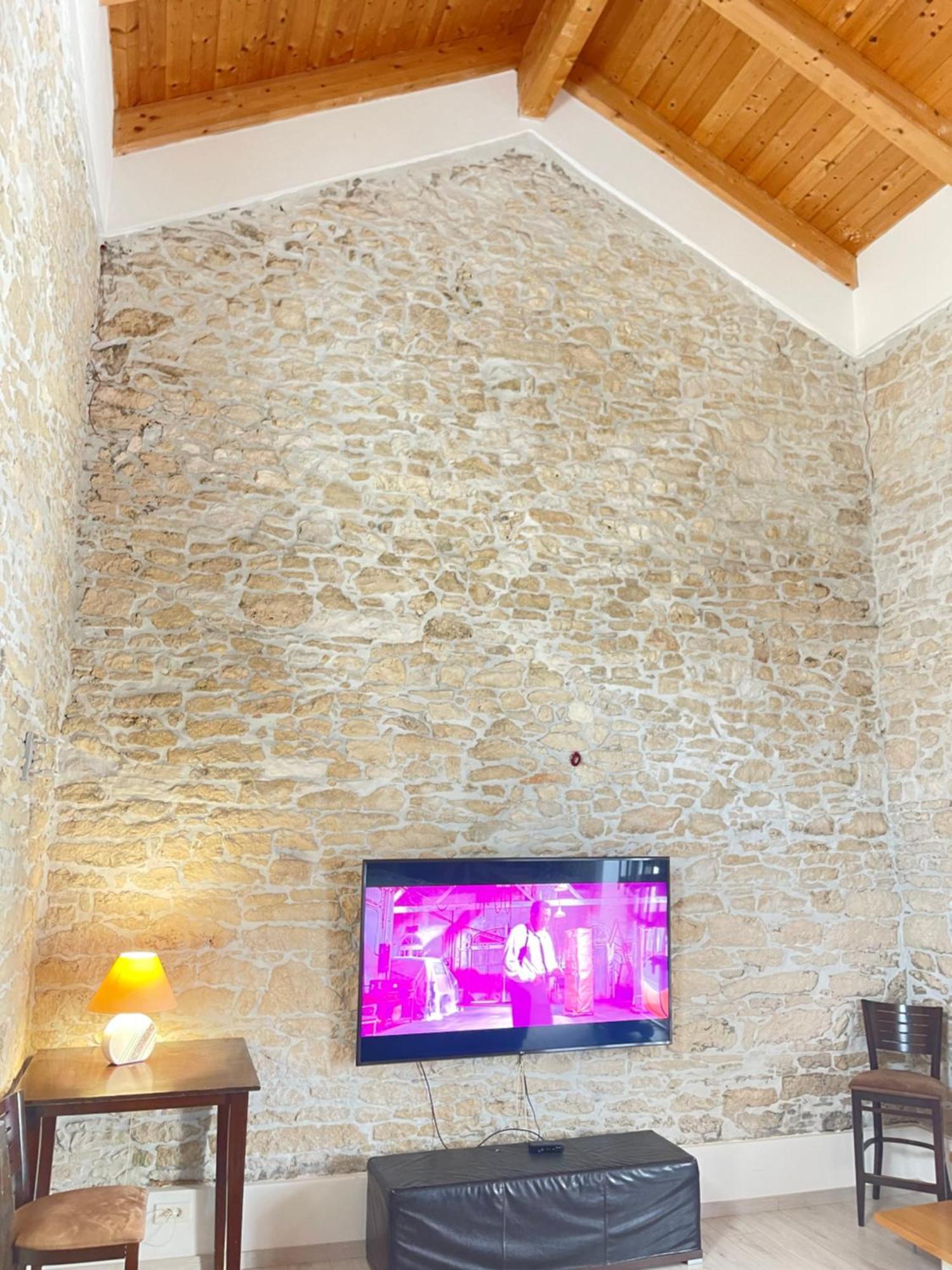 Apartment Labirint King